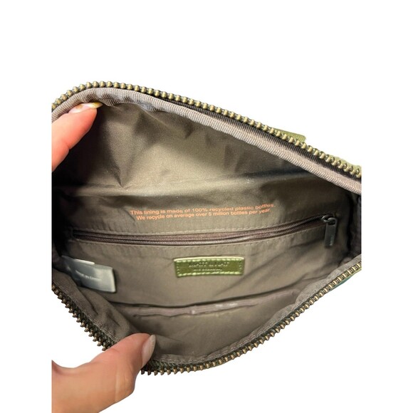 Matt And Nat Green Vie Vegan Fanny Pack Belt Bag Unisex EUC - Picture 8 of 16